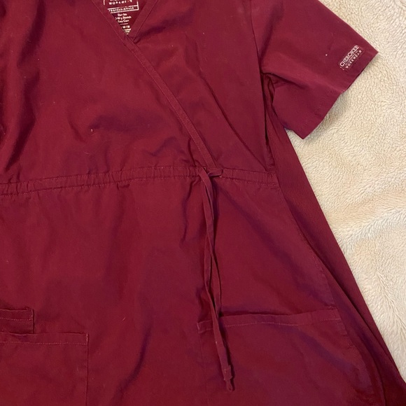 Cherokee Maternity scrub top - Picture 4 of 4